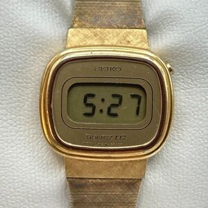 Vintage Seiko Womens Watch Digital Gold Tone 23mm L012-5059 New Battery SMALL 6"